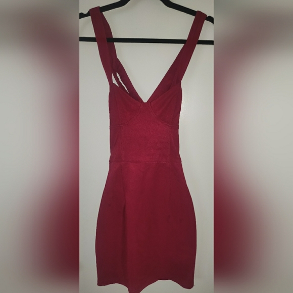 Red bodycon dress - Picture 1 of 2